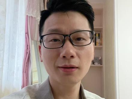 汉服惊艳海外毕业礼,文化自信拉满! #汉服#汉人#汉文化复兴 #文化自信 #明制汉服