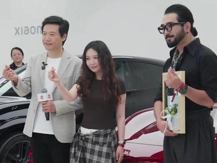 小米YU7 GT 首批交付 小米YU7 GT正式开启交付,小米汽车代言人舒淇手赠泰戈尔经典诗作,女神的礼物超走心,礼遇每一位同频知己!
#连云港小米YU7 #雷军舒淇交付首批YU7GT
