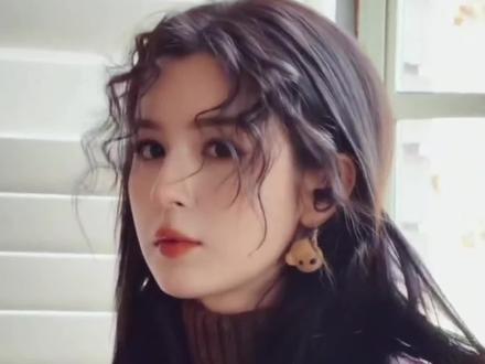 美貌实力双在线,营业超认真,还有谁没被哈妮击中心巴! #三星S26 #哈妮克孜 #心动狙击