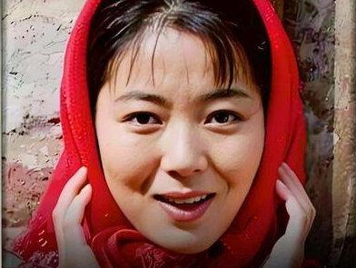 当家的女人,漂亮的女人当着村民面承诺15天嫁出去。只为了给哥哥娶媳妇#当家的女人 #当家的女人解说 #经典老剧 #老剧回看