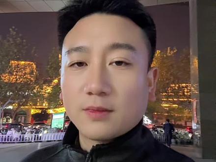 没有抢到票?!我也没有抢到!告诉大家一个好消息,永州体育馆第二现场!确定在长沙 VS 永州的时候开放!让我们一起燃爆永州第二现场!
#湘超 #湘超联赛 #长沙VS永州 #湘超永州 #永州第二现场