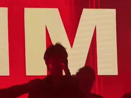 周柯宇唱跳Gimme简直被硬控#满屏大长腿