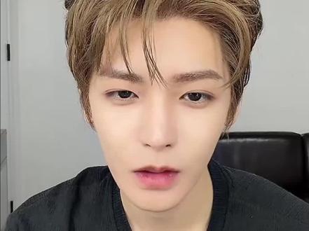 @侯明昊 #侯明昊 演唱会不会有嘉宾,哈哈哈!🥝