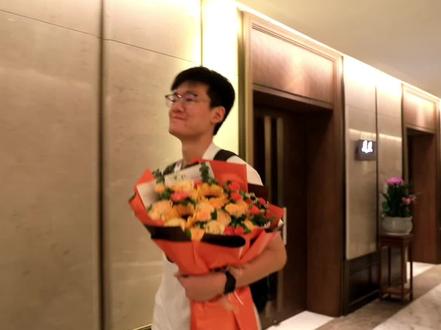 斩获国际化学奥赛金牌!海南学子钟正载誉归来#海南dou知道 #钟正 #载誉归来