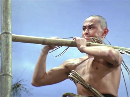 小伙在少林寺搭一年竹棚,搭出一身绝世武功 #影视解说 #少林搭棚大师 #电影解说