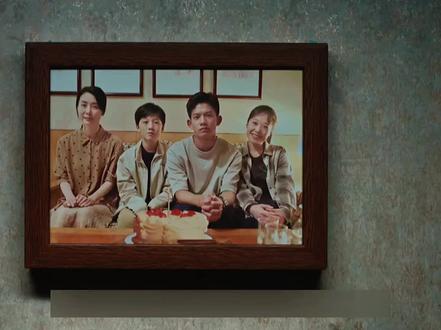 超感迷宫第一集:十年悬案撕开人性深渊,影帝联手上演兄弟殊途!#新剧来袭 #超感迷宫开播 #段奕宏 #窦骁 #电视剧解说