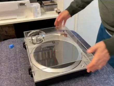 开箱Technics松下1500唱盘,超有性价比的一款黑胶唱机。安装过程实录,1500自带唱头,唱臂与唱放,接上功放即可出声,且安装简易,十分钟即可搞定,是黑胶入门的上佳之选!#黑胶唱片 #音响 #开箱 #评测 #好物推荐🔥 @我要流量,我要扶持👶 @我要上热门