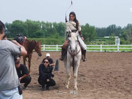 #陈丽君##阿育娅#电影镖人
电影镖人幕后花絮