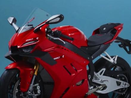 张雪机车夺冠,估值站上10亿