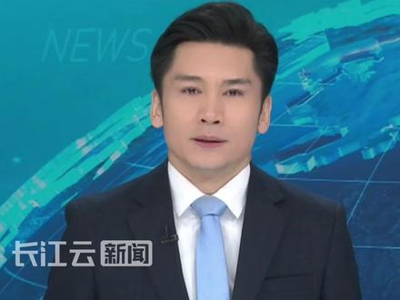 福建师大学生街“煎饼叔叔”患癌,整条小吃街收款码换成了同一个收款人,妻子落泪感谢