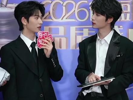 这条视频的退出键在哪? #陈添祥 #王培延 玩节奏挑战,一秒直接来到动物园,笑得停不下来。#微短剧品质盛典