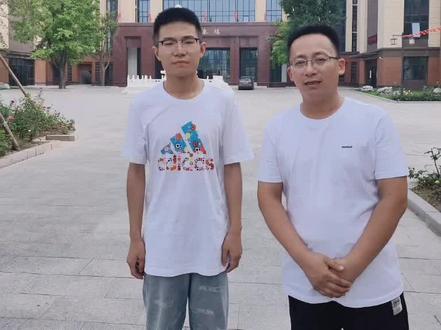 对小龙人高中,考上北大的优秀学生张冲专访,恭喜🎉