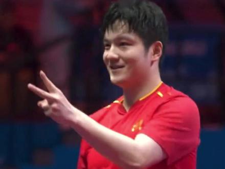 11月16日,在澳门进行的十五运会乒乓球项目成年组男单决赛中,樊振东以总比分4-1战胜林诗栋,成功卫冕全运会男单冠军。