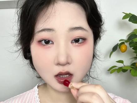 #零食好物分享 今天是一期哈瑞宝糖果小零食试吃:柠檬汽水软糖、扭扭棉花糖和正方形酸砂软糖#好好吃饭大赛 #零食 #美食测评 #吃货