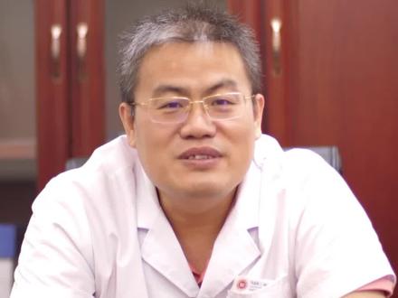 #健康生活 #医学科普 #涨知识 夜间荨麻疹加重想知道原因?来听听这俩个视频