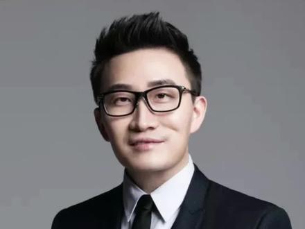 为哀悼大埔火灾遇难者取消敲锣环节,量化派执行董事周灏:大火无情人有情#财经 #经济 #与你相关就请艾特他➡️