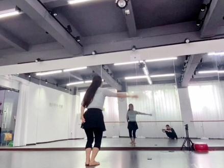 《谪仙》背面分解节奏版,非原创!#古典舞 #谪仙舞蹈 #谪仙舞蹈完整版 #谪仙教学分解 @抖音小助手