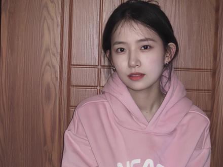 豆包还是太权威了,慵懒风写真教程指令来咯#豆包ai#豆包出大片有两把刷子#氛围感拍照 #爆改 #豆包P图