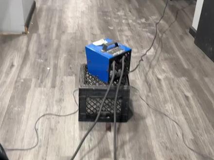 纽约自来水管结冰 红外线解冰机快速解冰!