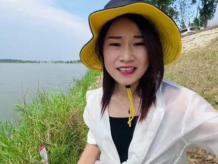 媳妇和闺蜜去抓螃蟹,跑了30多里山路,6个人抓的螃蟹都不够分