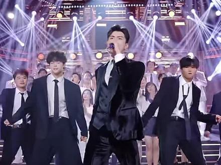 #昊翰星城合伙人 #江子杨 艾玛,帅爆了……看出来了今天的昊文特别的开心😁#抖音二创激励计划