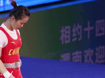邓薇全运会115公斤抓举,仅比她自己保持的世界纪录低2公斤。
这或许是她在国内大赛的最后一把抓举。#举重 #抓举