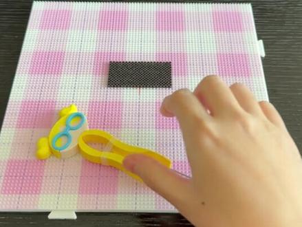 请大数据推给豆板党😍我愿称之为人生豆板~
图纸参考🍠芝士可可老师
#拼豆 #拼豆豆 #拼豆板 #拼豆图纸 #拼豆日常