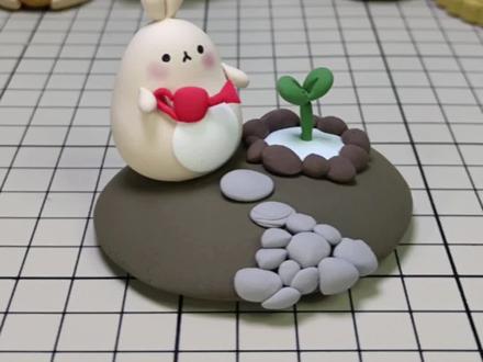 今天来做一个小兔子种树的摆件吧!可爱简单一起动手做起来吧#超轻粘土手工