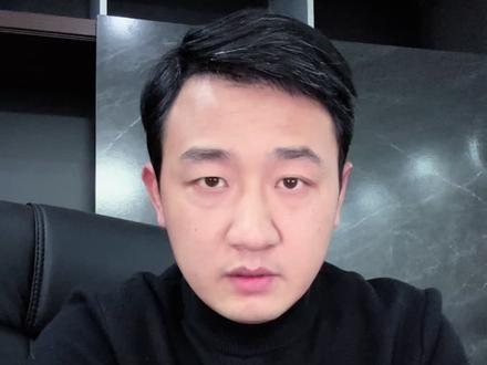 从4400开始坚定看涨黄金已经得到验证,晚间至明天,留意4950得失,突破就会快速冲击5000-5100区域,要注意冲高回落,更好警惕出现二次回踩的可能,黄金长期看涨不变,未来空间值得期待。#黄金 #金价 #财经 #张沫文