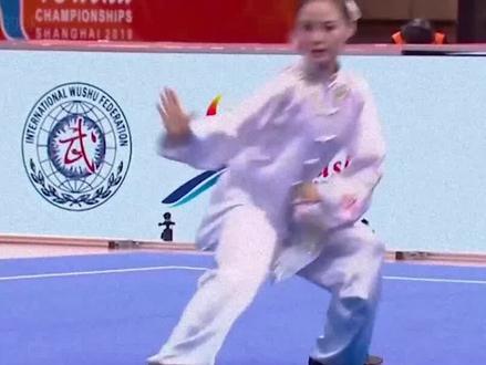 武功最高的中国女孩,武功与颜值并存,靠太极拳打进世界前三#体育 #武术比赛 #中国功夫