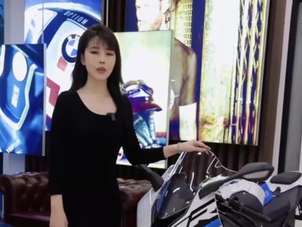 #S1000rr M版和普版到底该咋选?
#机车 #宝马摩托 #关注我圆你机车梦 #抖音机车
