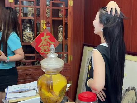 有这样的表姐你们羡慕不?哈哈哈 @伊桦表姐 #vlgo
