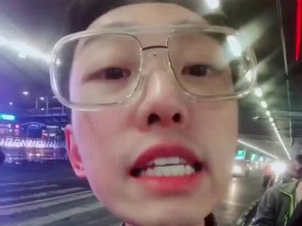 豆芽们,记得要勇于维护自己的权益,知道吗?@抖音小助手 觉得我说的对的,请点赞!