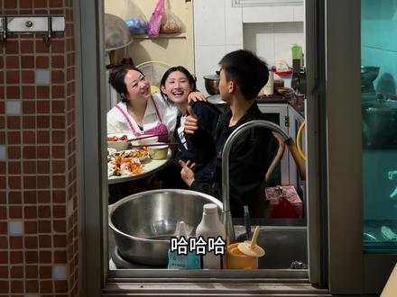 “虽然身处异乡,但有爱的地方便是家” #母亲节 @修车 小杨 #福州沁儿