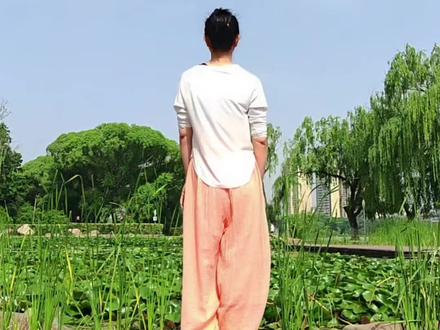 放松操那么爱你不能拥有你背面完整版#上热门#户外#拉伸#一学就会系列@抖音玩法合伙人 @我要上热门 @山中的空谷幽兰《鸿云老师》 @爱上月亮