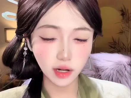 这个虾虾完全被迷住 #西一阿虾直播切片 #西一阿虾 #加鸡蛋的麻辣烫 #西一阿虾切片比赛 #直播录屏分享