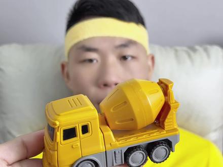 #沉浸式吃零食#吃货#工程车玩具#挖机#拼多多@DOU+小助手