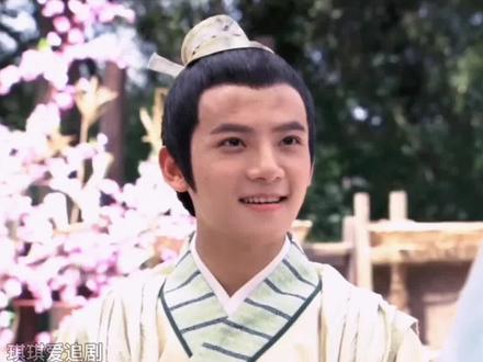 张果老帮助小雨打通任督二脉#我的观影报告 #宅家dou剧 #吴俊余 @DOU+小助手