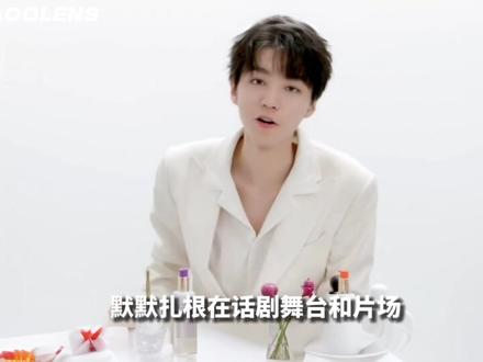 乐坛少了一个顶流,电竞圈却多了一个“被唱歌耽误的职业选手”! #王俊凯 #无畏契约 #zmjjkk #DANKING #青年创作者成长计划