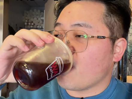 帮粉丝测评 真实华莱士#华莱士 #咖啡#宝藏年味 #比会吃更惠吃