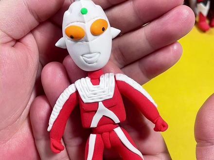 用粘土捏的布鲁可赛文奥特曼真好看 #创作者中心 #创作灵感 #布鲁可奥特曼 #赛文奥特曼 #粘土教程 @抖音小助手