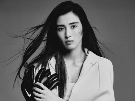 去做风吧,不被定义的风。#丽娜的时尚片场 #女足 #赵丽娜
