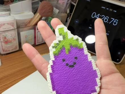 千呼万唤的搓澡巾教程,它终于来了!我看还有哪个小笨蛋不会烫嘻嘻~ #拼豆图纸 #拼豆 #热门 #手工拼豆教程 #小椰奶冻家烘焙布