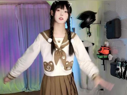 好想谈恋爱哦 越想越难耐~ #可爱 #甜弟 #手势舞 #qq爱