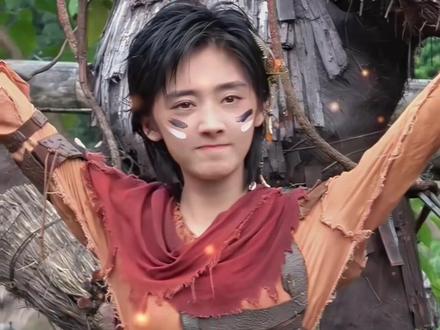 #王影璐 石板见到了纱依公主@王影璐_ 也要抖三抖🫨#熊猫计划之部落奇遇记 #幕后花絮 #部落生活