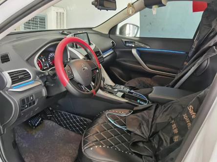 合肥改装三菱奕歌氛围灯#氛围灯改装 #三菱劲炫 #三菱帕杰罗 #同城热门 #