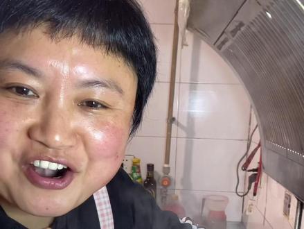 你在外边吃再好的饭,都不如家里的一碗汤面条,特别是妈妈做的##记录平凡生活 #汤面条