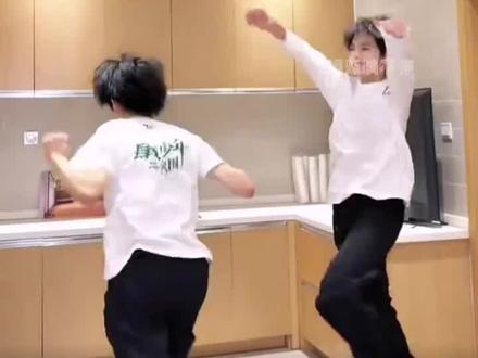 王橹杰 张函瑞好闺蜜一起出道#王橹杰#张函瑞#风铭如诗