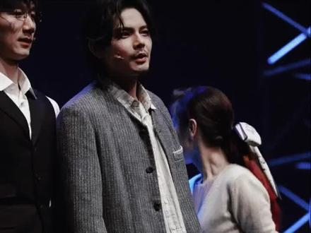 好震撼啊啊啊! 好好听 好有代入感 好想去看 好喜欢好喜欢好喜欢#生活服务热点中心 #音乐剧嫌疑人x的献身 #徐丽东 #向全世界安利