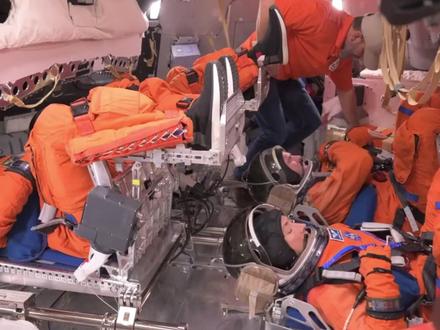 还有不到2周,NASA要送四个大活人飞到月球背面,干大事! #科普一下 #涨知识科普 #登月计划 #nasa登月计划